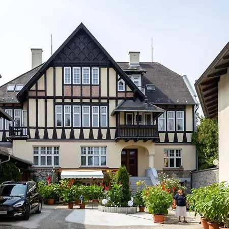 Haus Zu Den Zwei Eichen Privat bolig