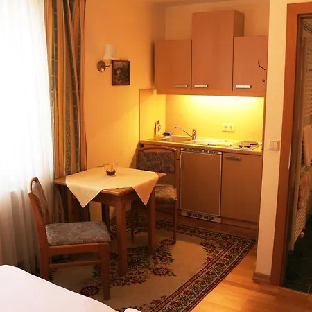 Haus Zu Den Zwei Eichen * Perchtoldsdorf