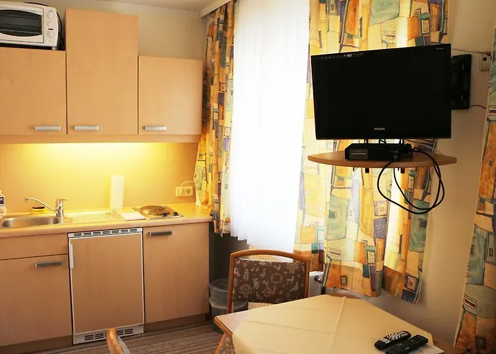 Haus Zu Den Zwei Eichen Homestay