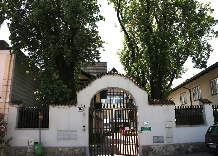 Haus Zu Den Zwei Eichen Perchtoldsdorf