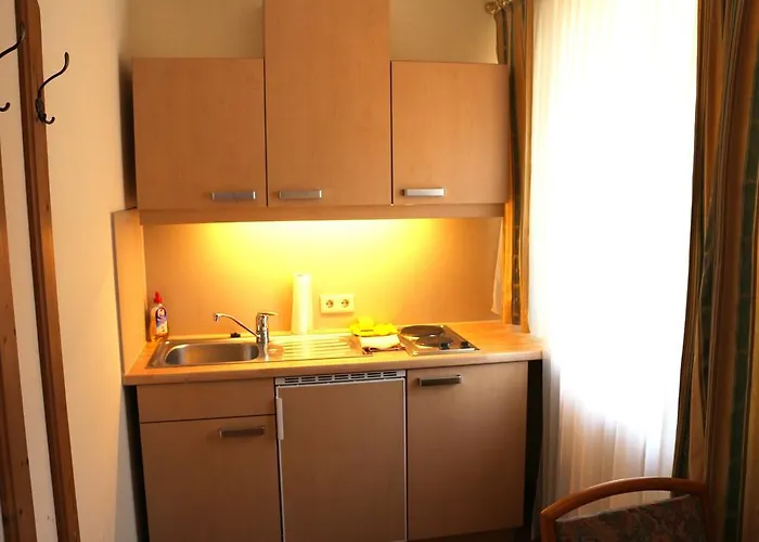 Haus Zu Den Zwei Eichen * Perchtoldsdorf